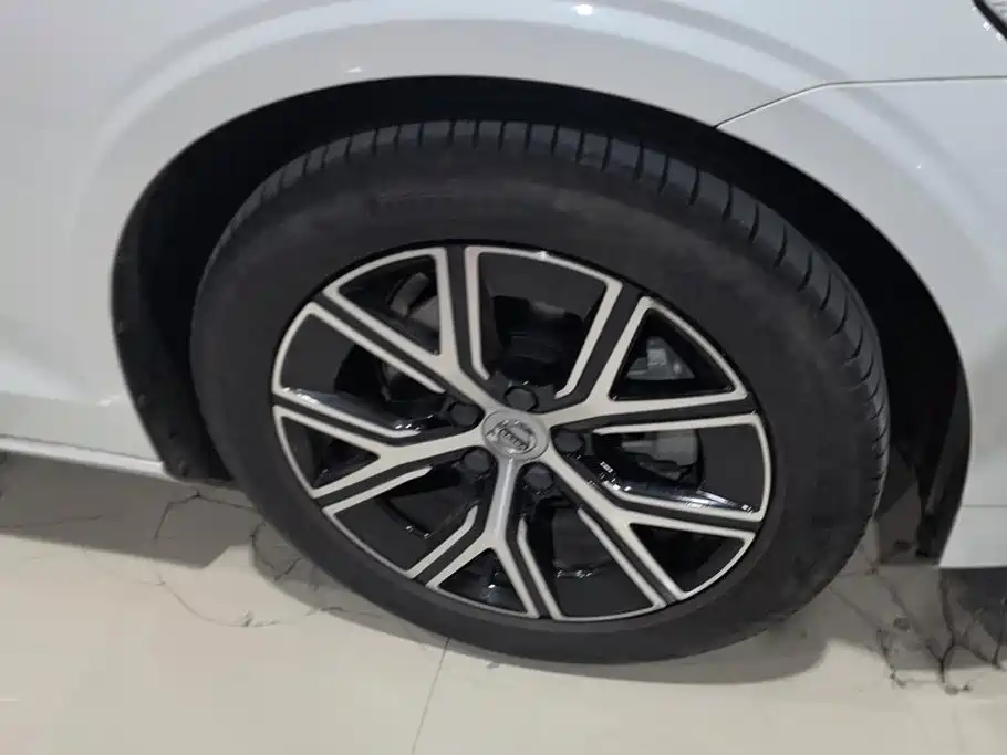 Volvo S60 — миниатюра 6