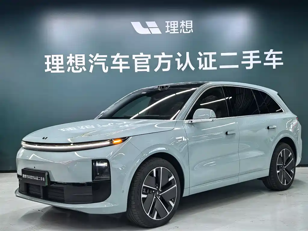 Li Auto Li L6 2025