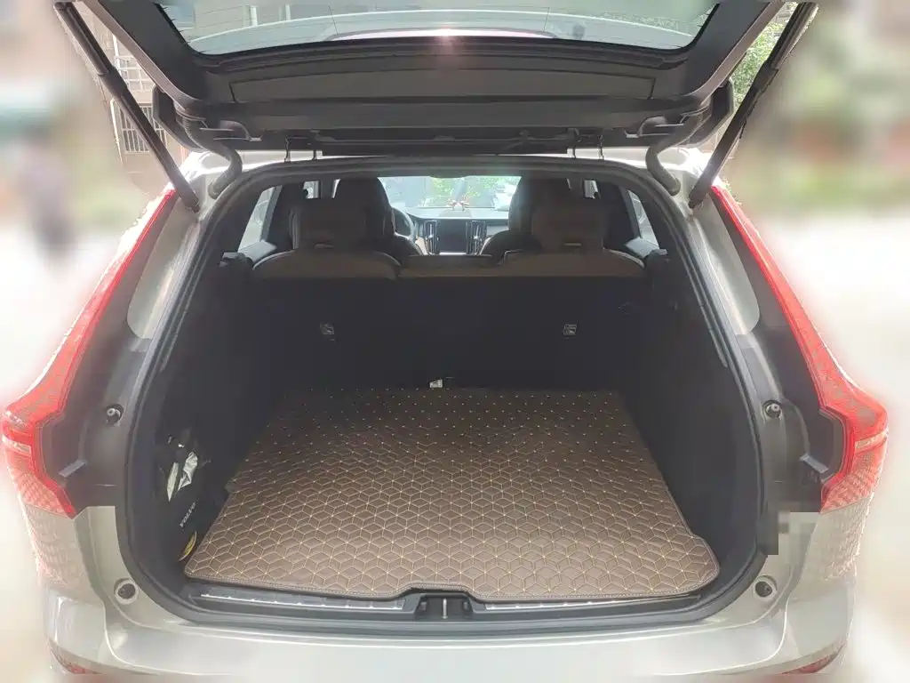 Volvo XC60 — миниатюра 15