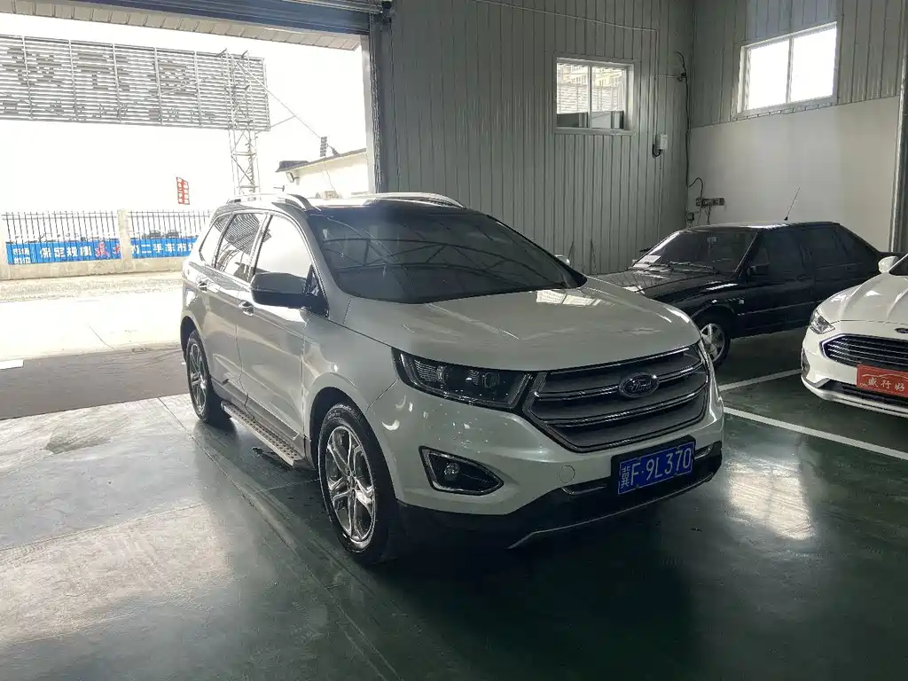 Ford Edge — миниатюра 2