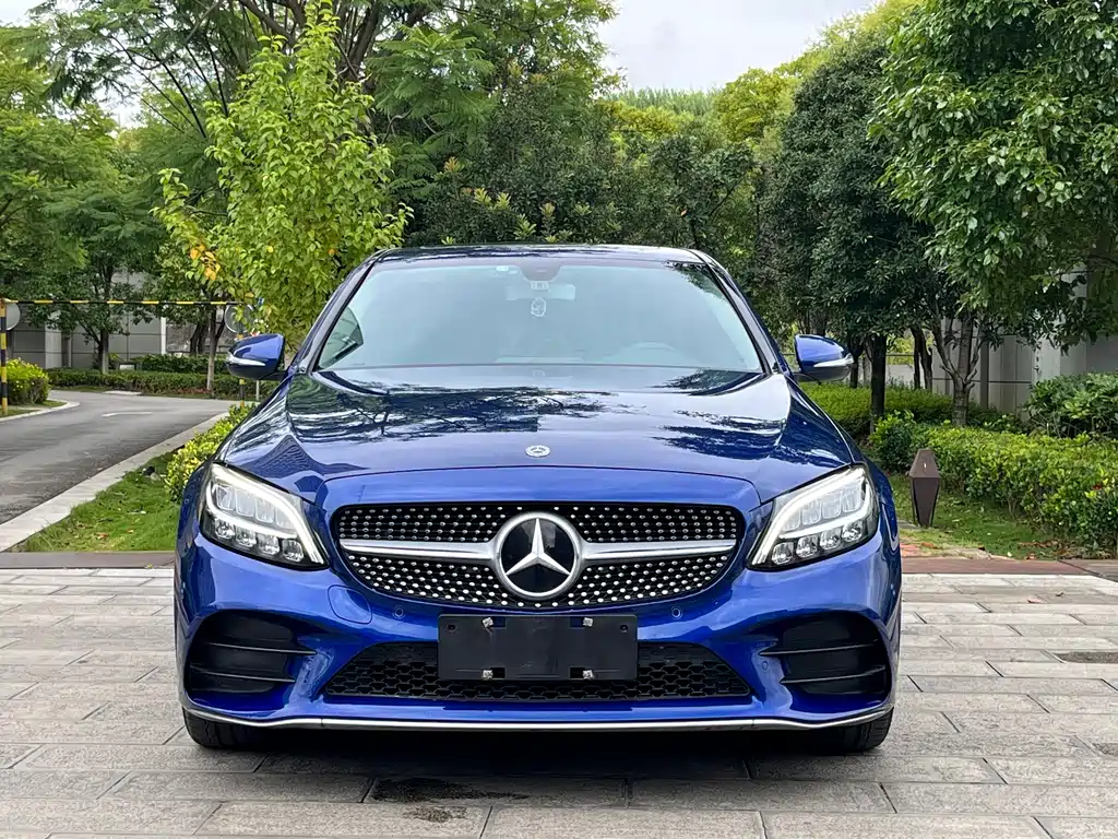 Mercedes-Benz C-Class — миниатюра 2