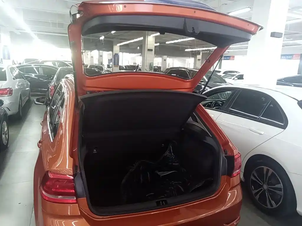 Volkswagen Santana — миниатюра 19