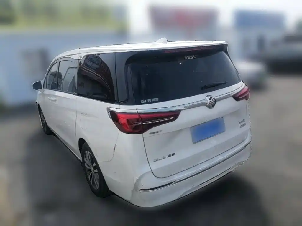 Buick GL8 — миниатюра 7
