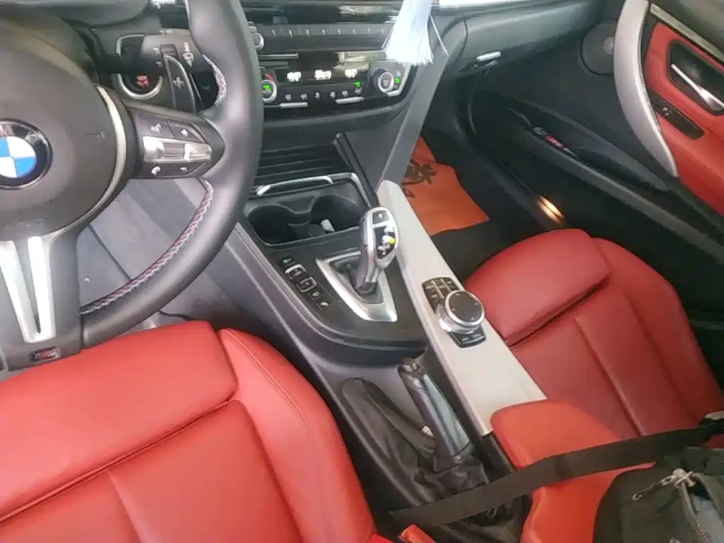 BMW 3 Series — миниатюра 14