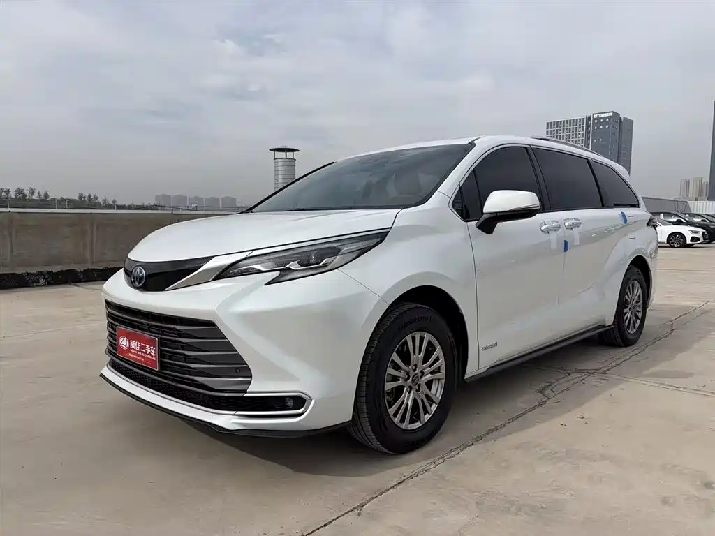 Toyota Sienna 2022