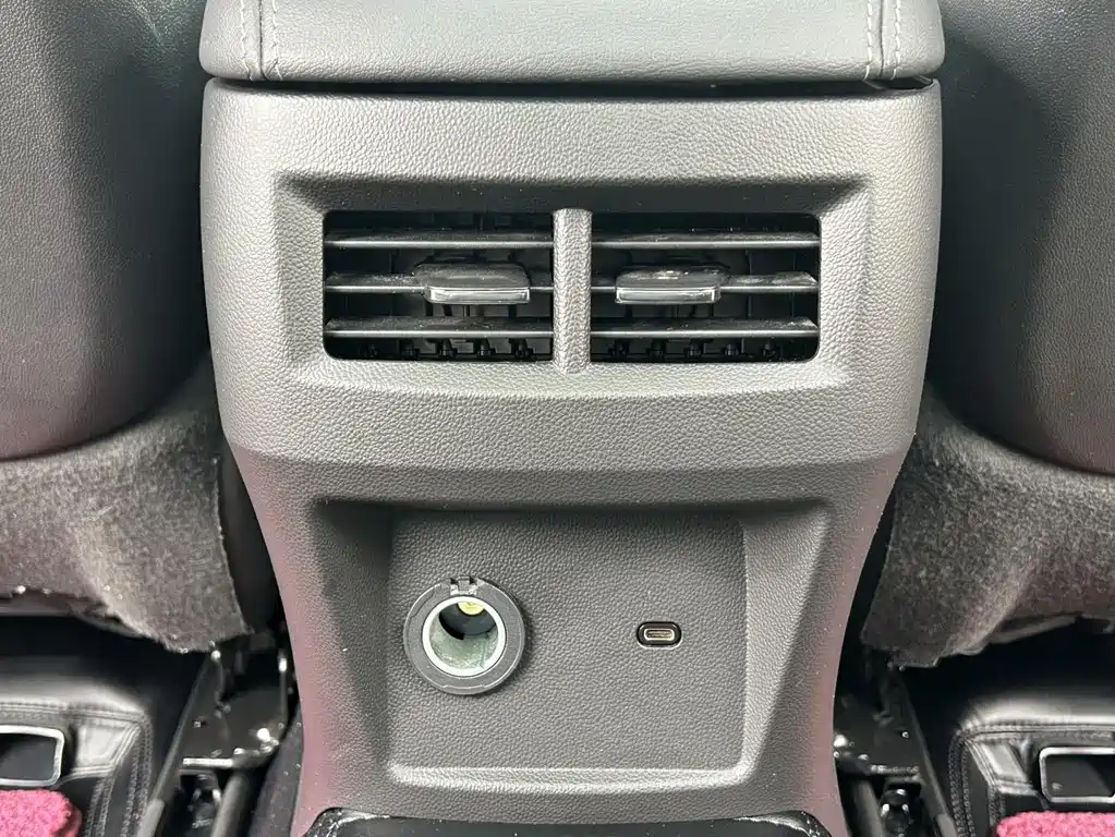 Cadillac CT5 — миниатюра 16
