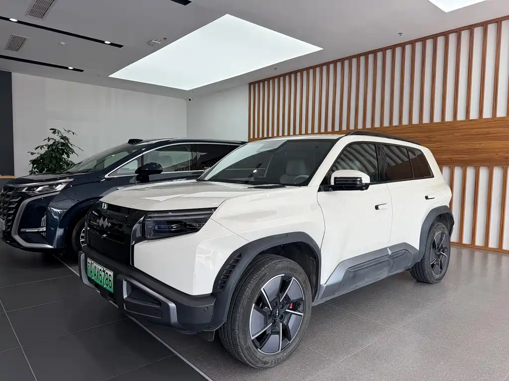 Fang Cheng Bao Titanium 3 2025