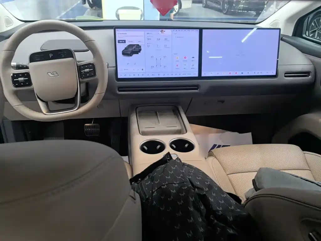 Li Auto Li i8 — миниатюра 10