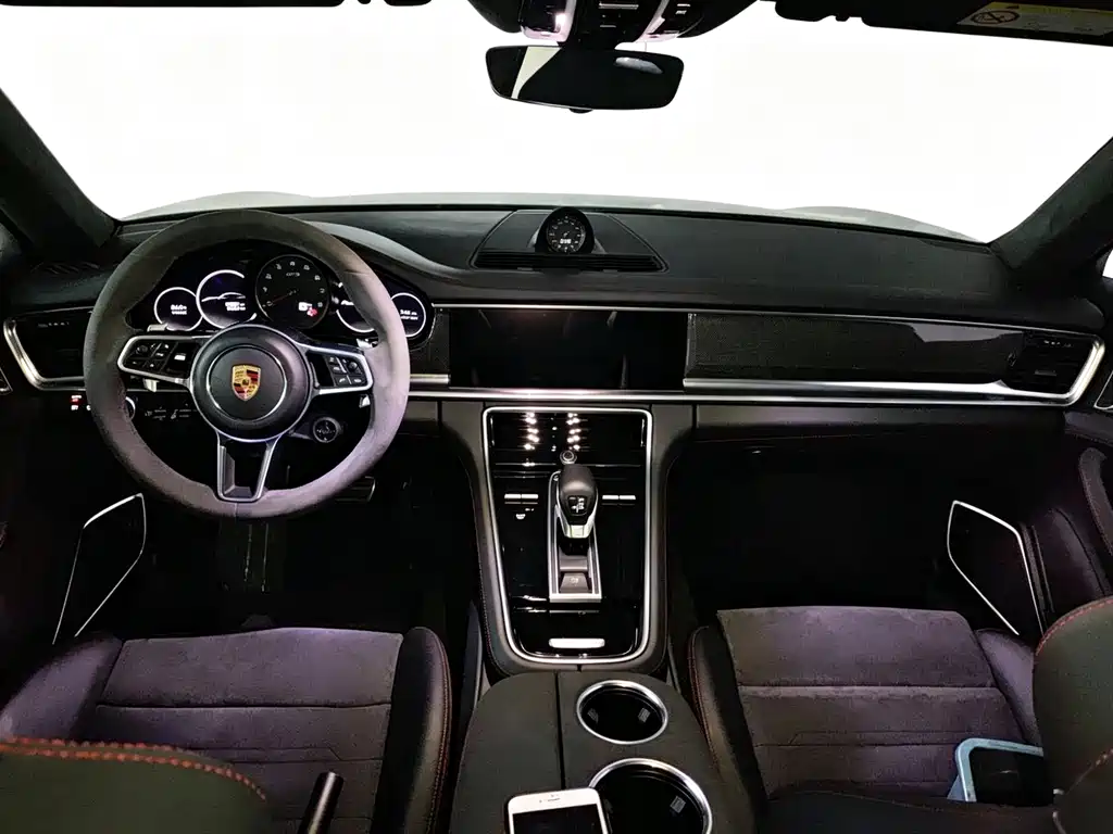 Porsche Panamera — миниатюра 2