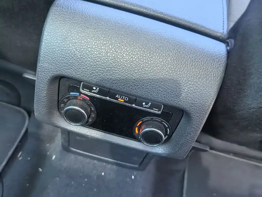 Volkswagen Sharan — миниатюра 18