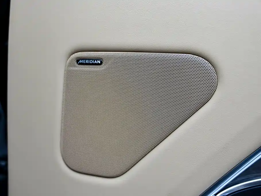 Land Rover Range Rover — миниатюра 26