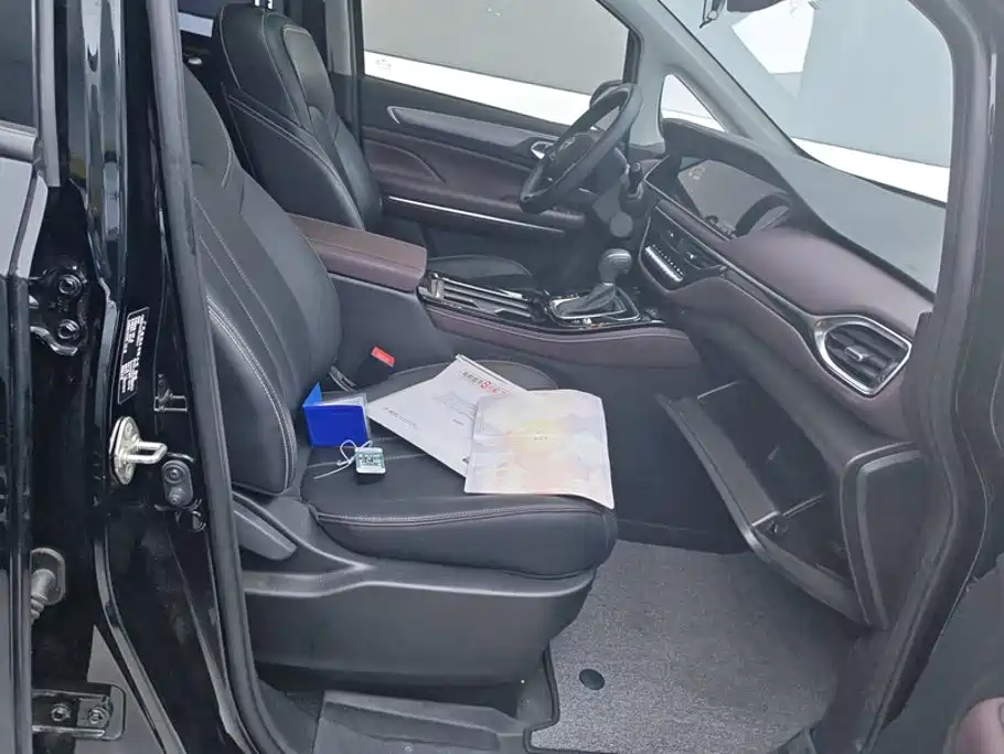 GAC Motor Trumpchi M6 — миниатюра 8