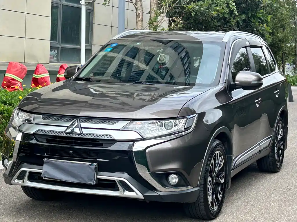 Mitsubishi Outlander 2019