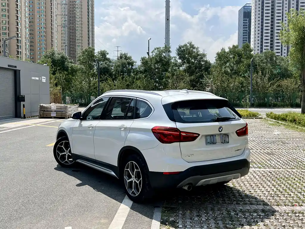 BMW X1 — миниатюра 4