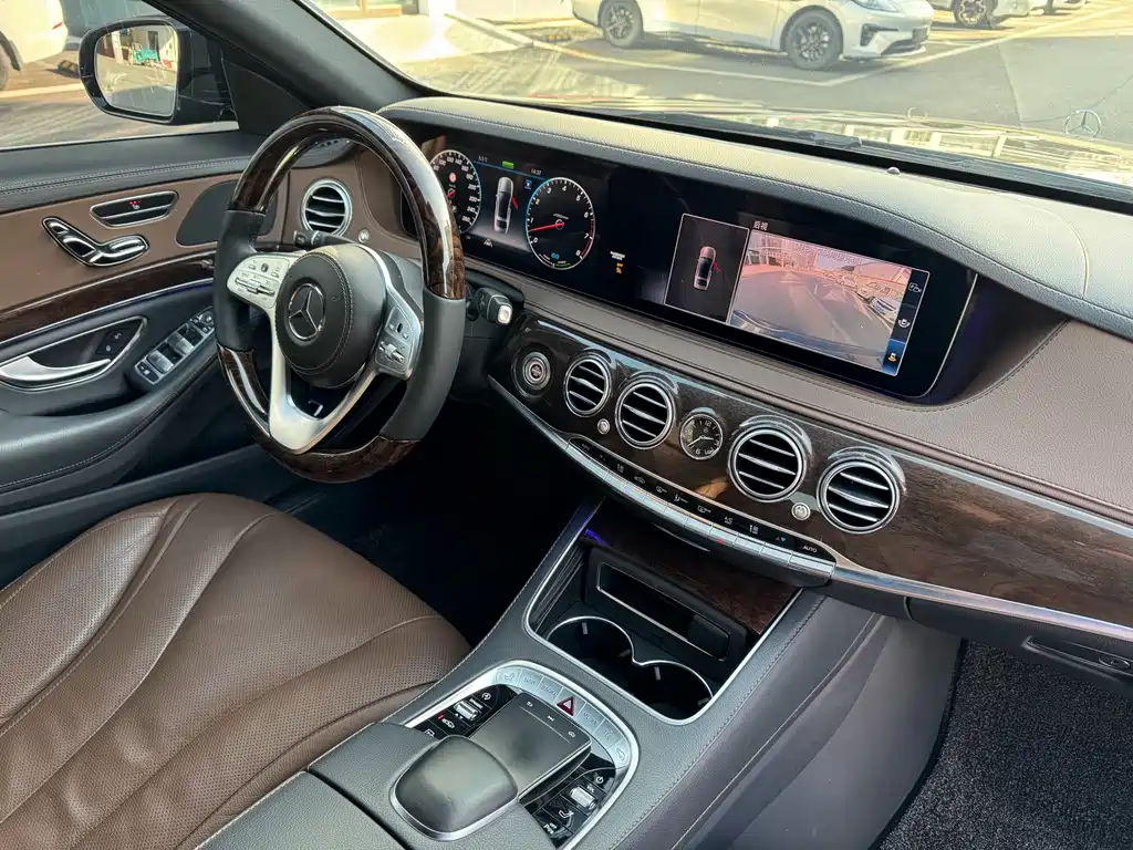 Mercedes-Benz S-Class — миниатюра 14