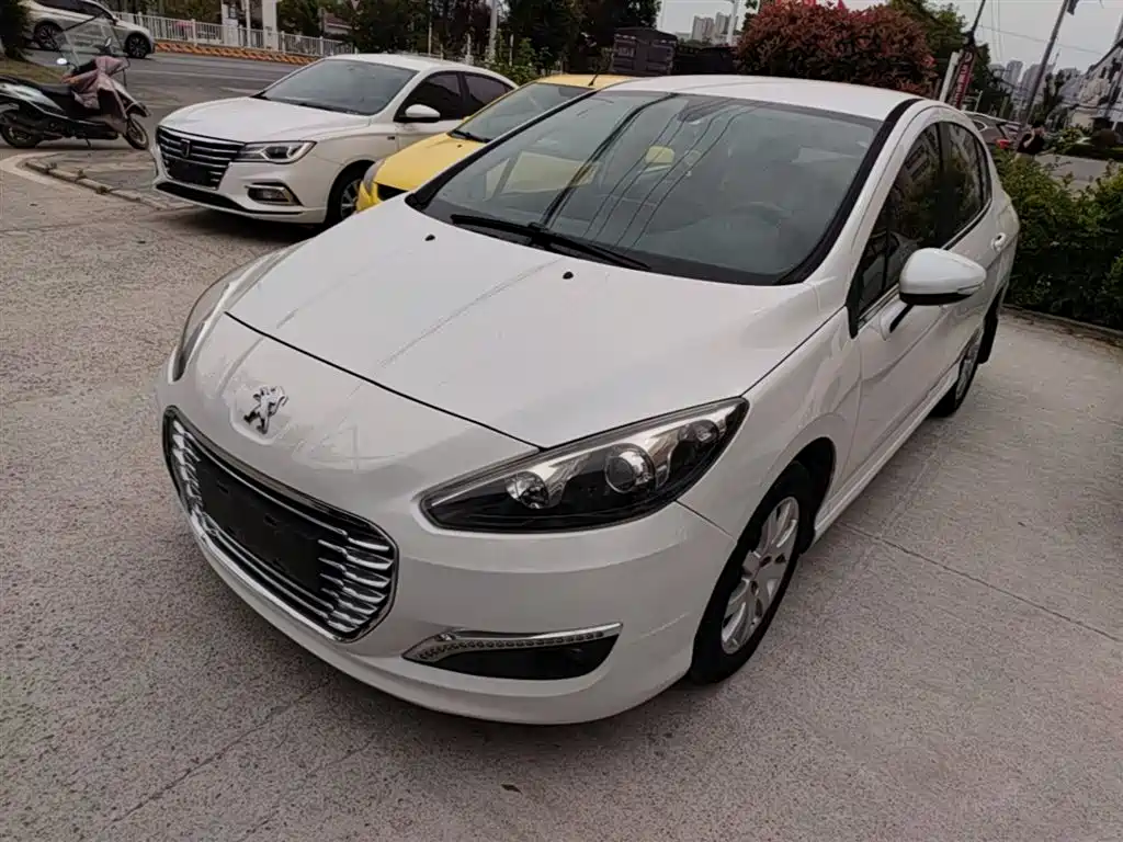 Peugeot 308 2015
