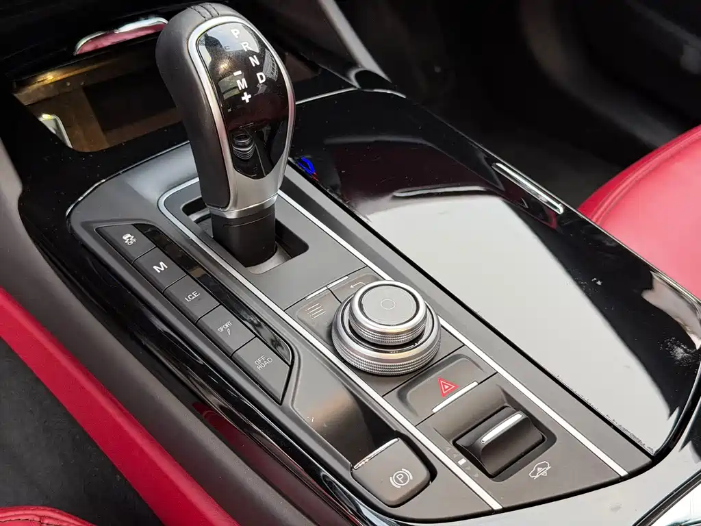 Maserati Levante — миниатюра 11