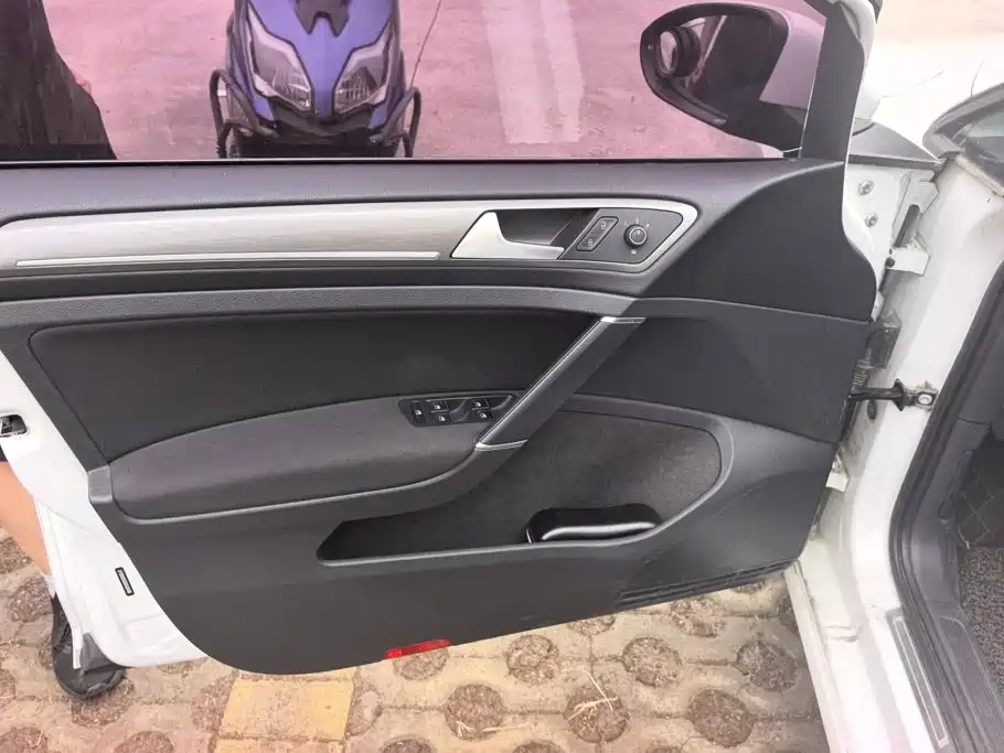 Volkswagen Golf — миниатюра 7
