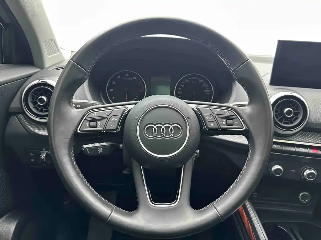 Audi Q2L — миниатюра 17