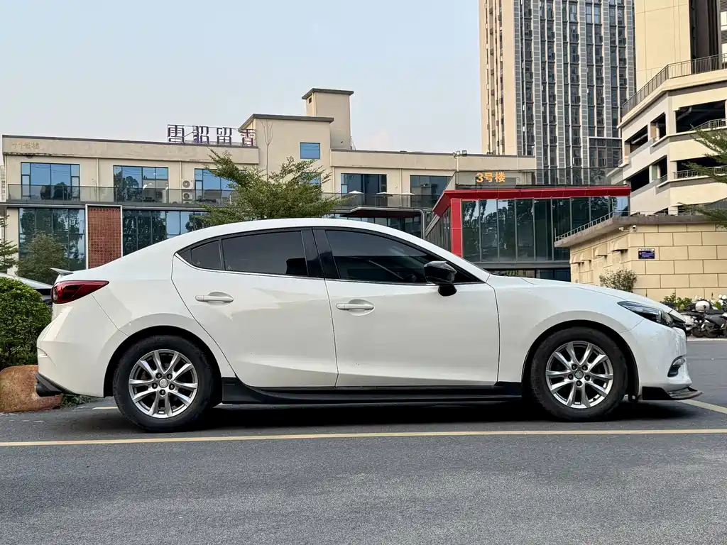 Mazda 3 Axela — миниатюра 5