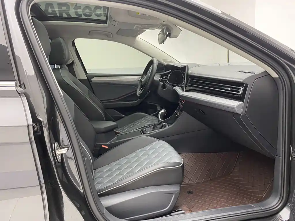 Volkswagen Sagitar — миниатюра 18