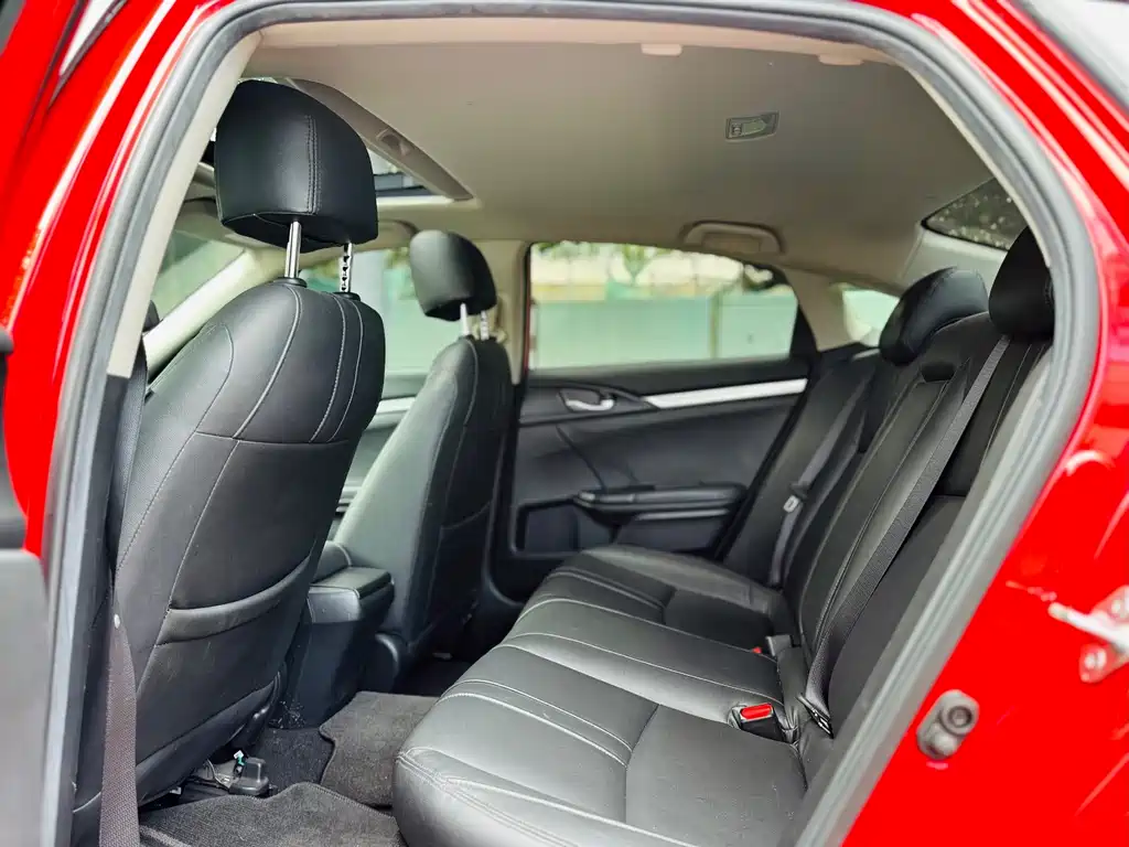 Honda Civic — миниатюра 9