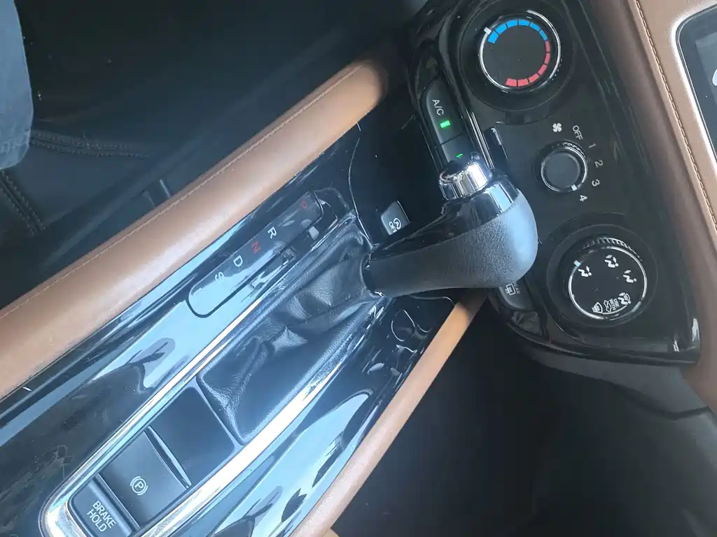 Honda Vezel — миниатюра 14