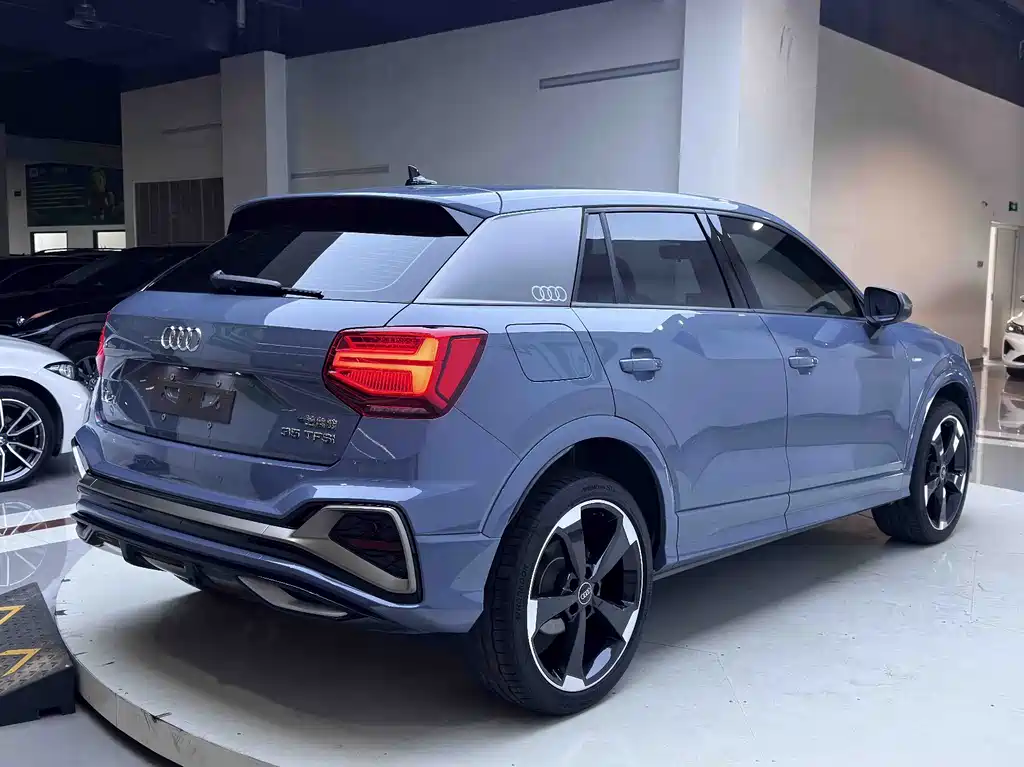 Audi Q2L — миниатюра 6