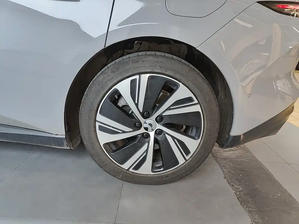 NIO ET5 — миниатюра 8