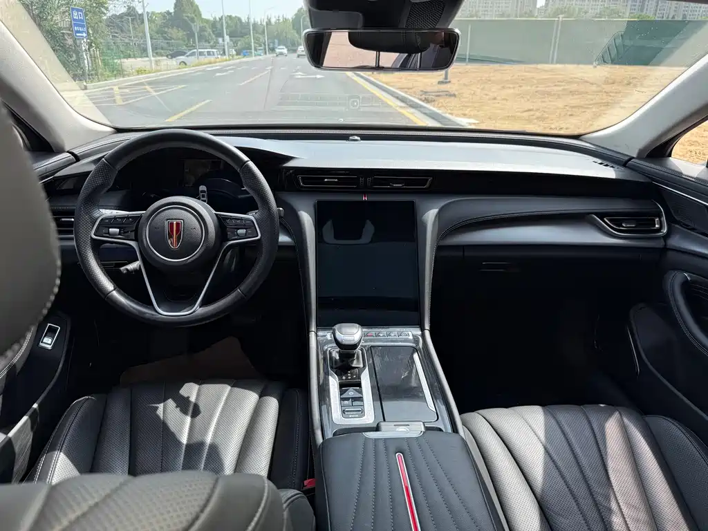 Hongqi Hongqi H5 — миниатюра 10