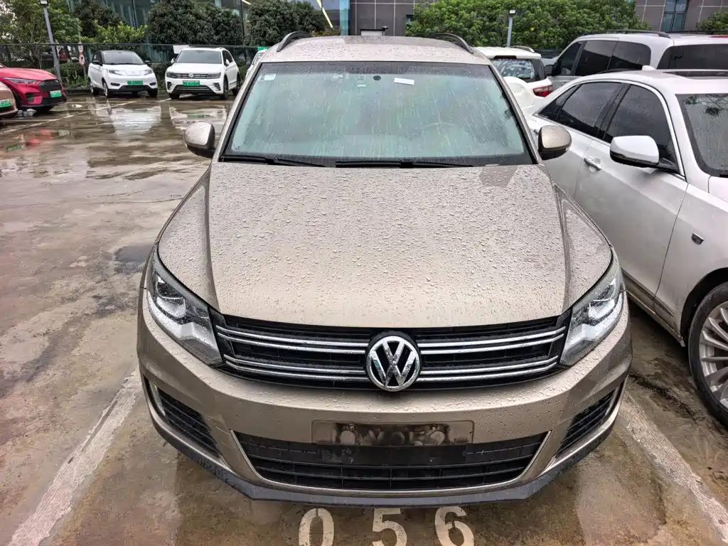 Volkswagen Tiguan — миниатюра 2