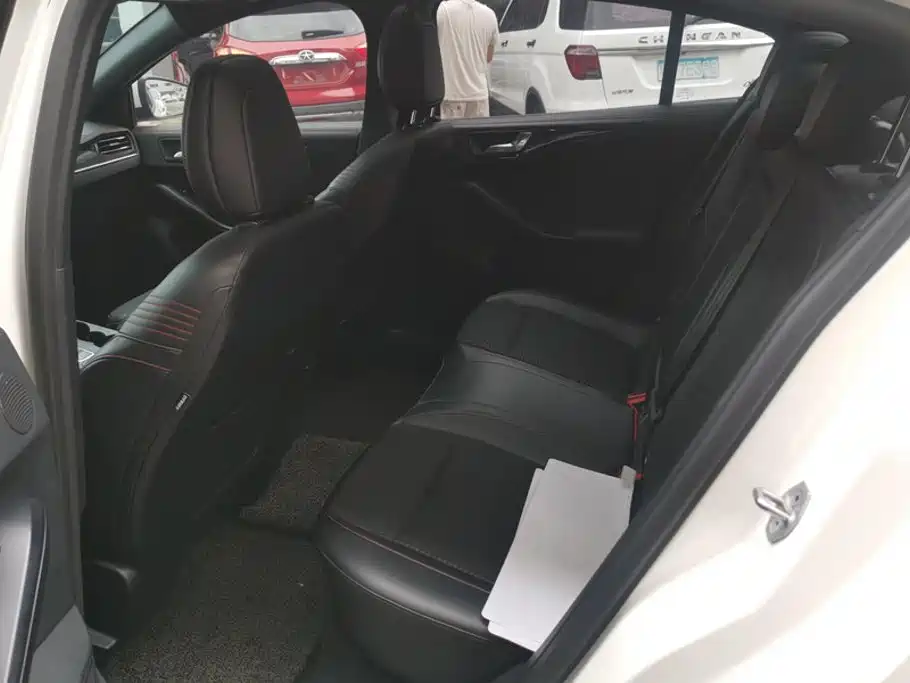 Ford Focus — миниатюра 11