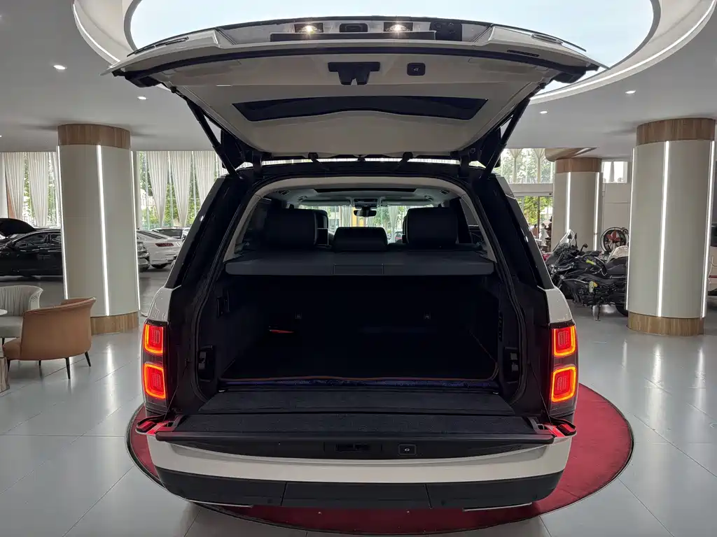 Land Rover Range Rover — миниатюра 10
