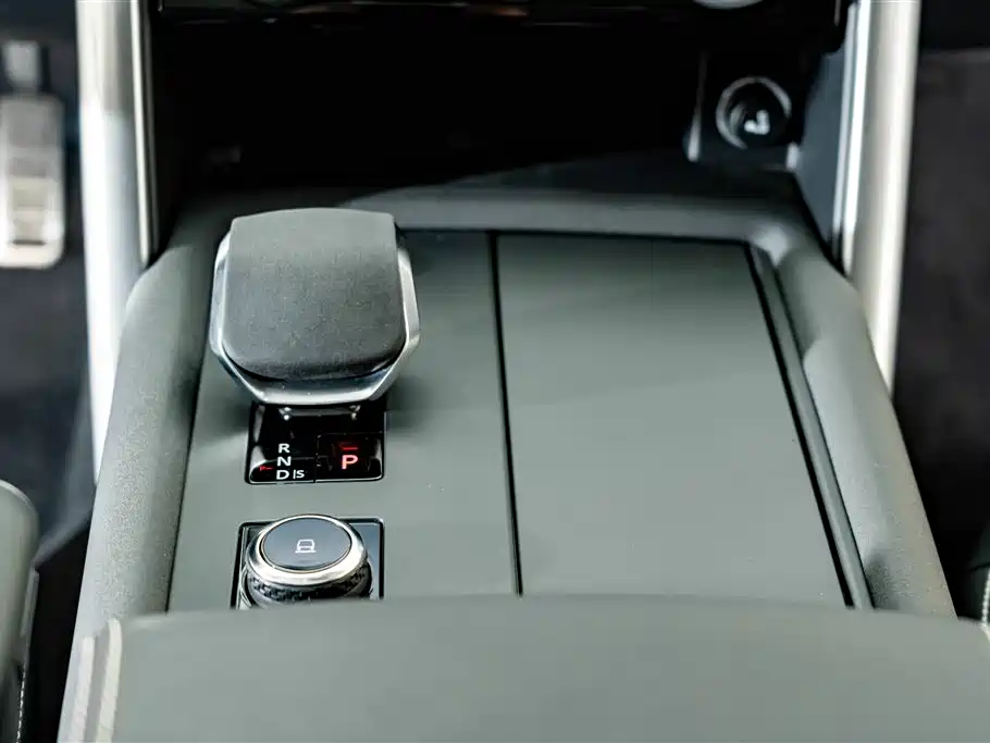 Land Rover Discovery — миниатюра 15