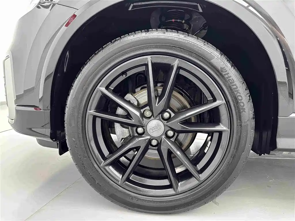 Audi Q2L — миниатюра 28