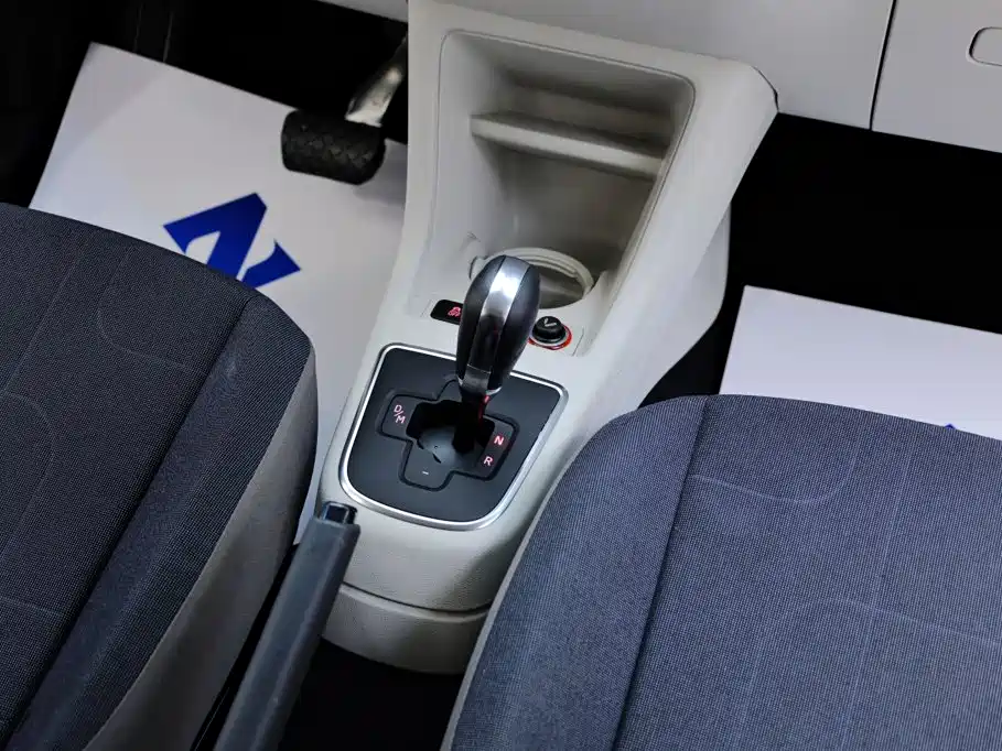Volkswagen up! — миниатюра 21