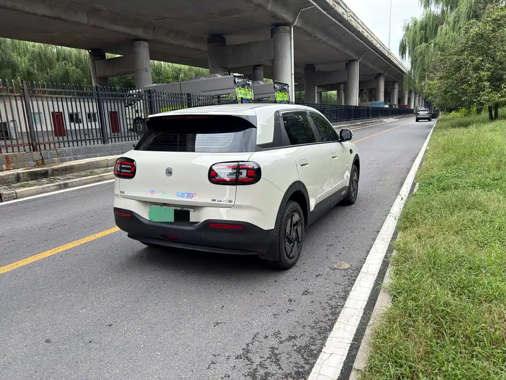 奇瑞QQ QQ3 EV — миниатюра 6