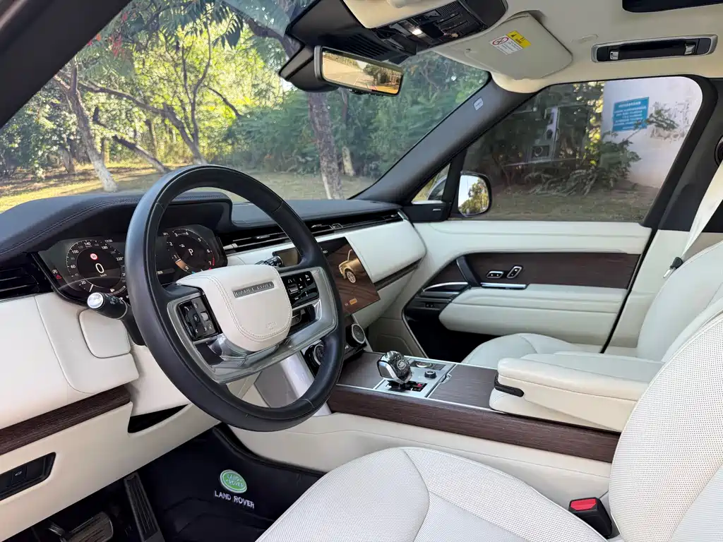 Land Rover Range Rover — миниатюра 6