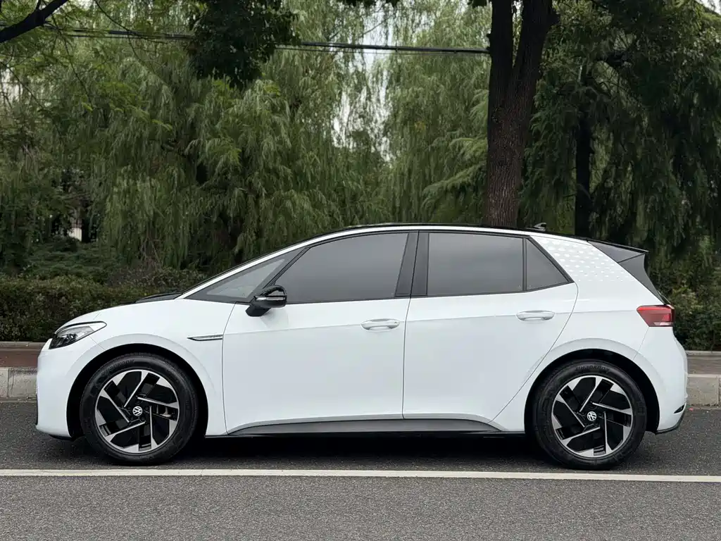 Volkswagen ID.3 — миниатюра 4
