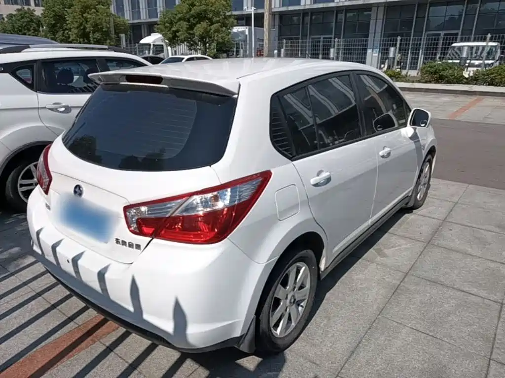 Venucia R50 — миниатюра 7