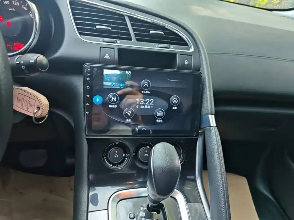 Peugeot 3008 — миниатюра 13