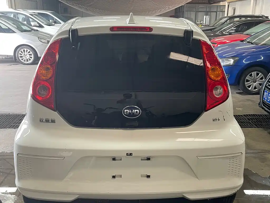 BYD e1 — миниатюра 5