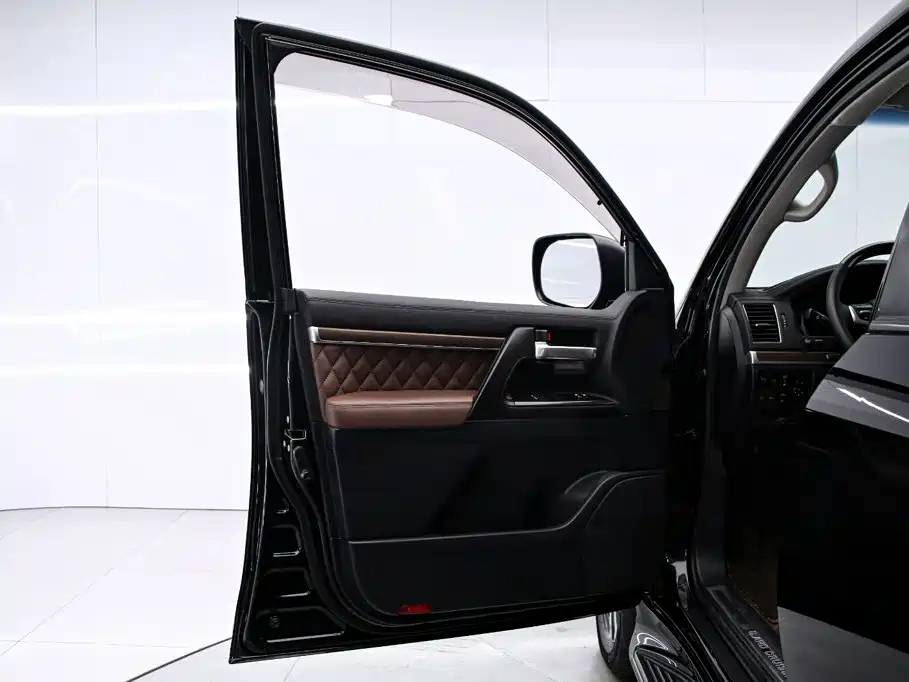 Toyota Land Cruiser — миниатюра 14
