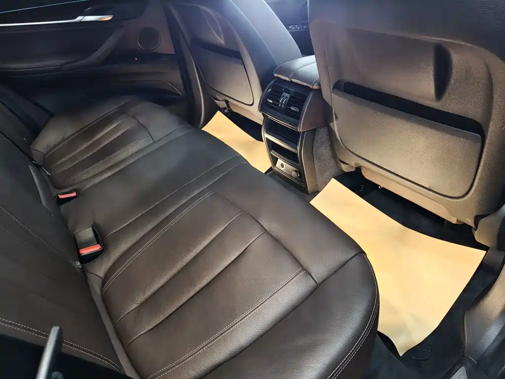 BMW X5 (Import) — миниатюра 18