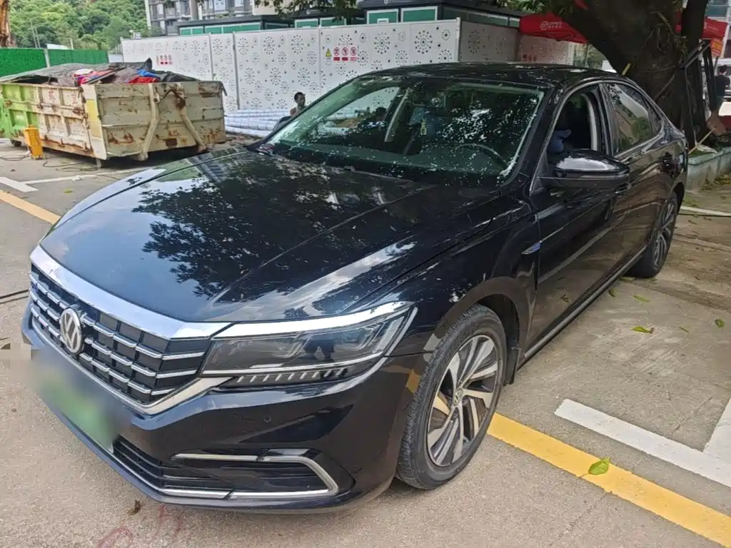 Volkswagen 帕萨特插电混动 — миниатюра 2
