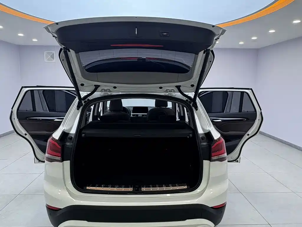 BMW X1 — миниатюра 8