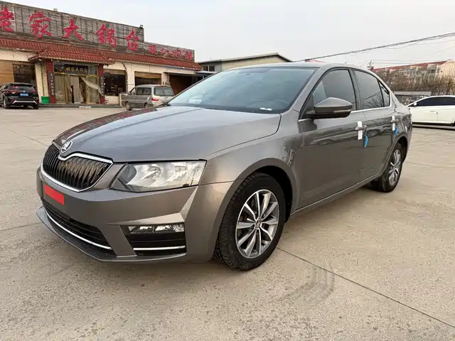 SKODA OCTAVIA