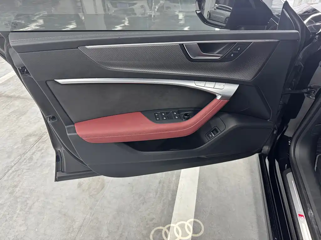 Audi A7L — миниатюра 3