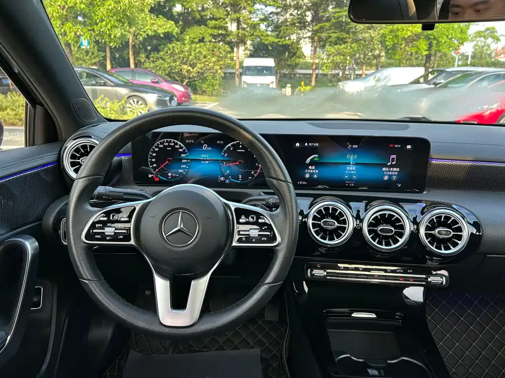 Mercedes-Benz A-Class — миниатюра 18
