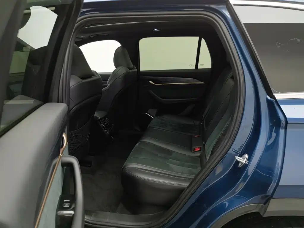 Geely Xingyue L — миниатюра 15